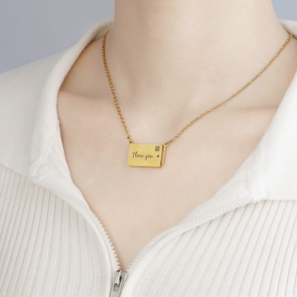 Customizable Name Photo Necklace Pendant - Keep Memories Close with Your Favorite Photo