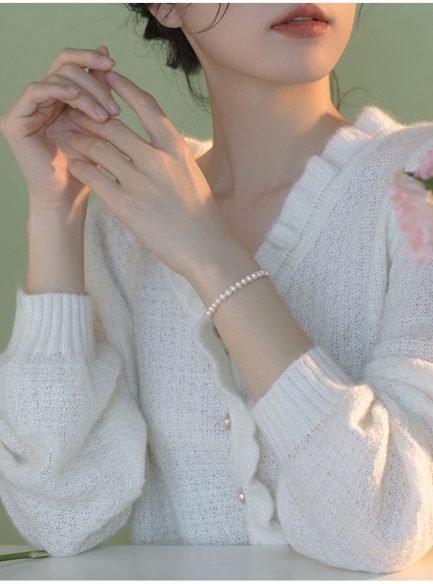 Natural Freshwater Pearl Bracelet with Sterling Silver Gold-plated Clasp