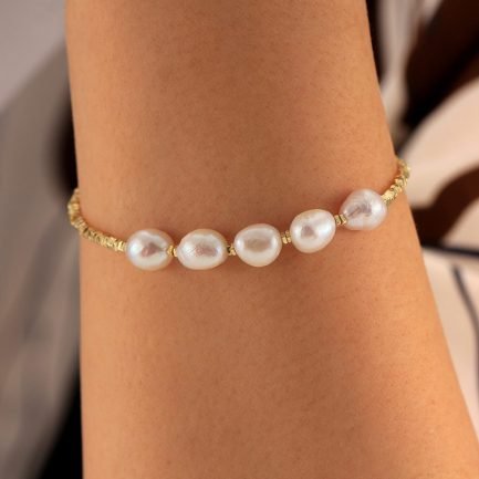 Sterling Silver Freshwater Pearl & Sterling Silver Bead Bracelet