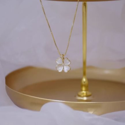 18K Gold-Plated Titanium Steel Four-Leaf Clover Necklace with Cat's Eye Stone