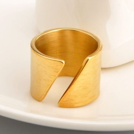 Bold Statement Ring - Image 4