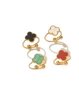 Clover Charm Ring