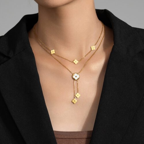 Elegant Floral Layered Necklace