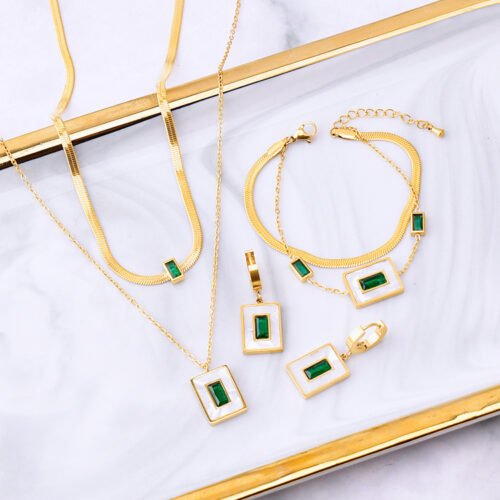 Emerald Framed Elegance Set