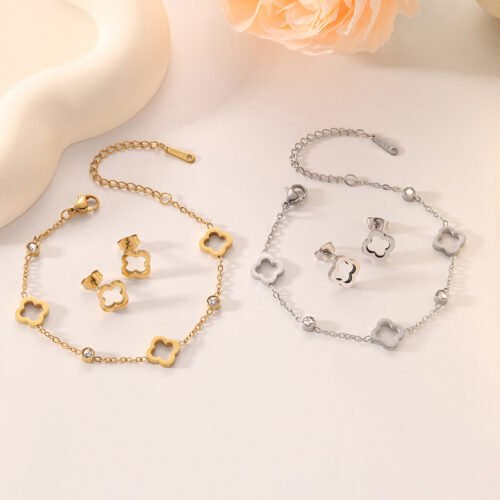 Clover Bliss Bracelet and Earring Set