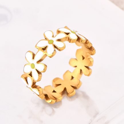 Daisy Chain Eternity Ring – Image 2