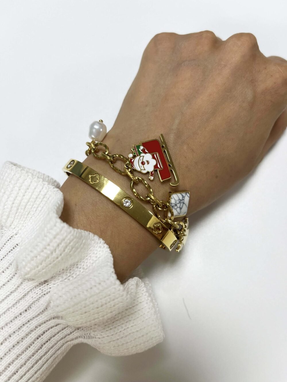 Festive Charm Bracelet Santa's Sleigh Adventure - Image 2