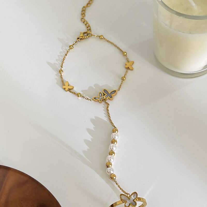 Flutter & Pearl Hand Chain