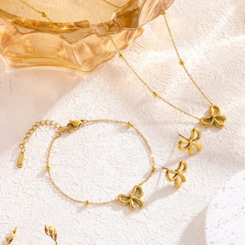 Golden Bow Charm Set