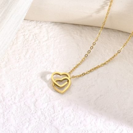 Interlocked Hearts Chain Necklace – Image 3