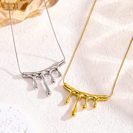 Liquid Allure Drip Necklace - Image 2