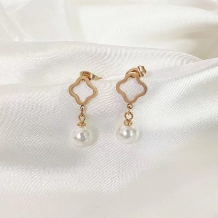 Luminous Clover Pearl Drop Earrings - Image 4