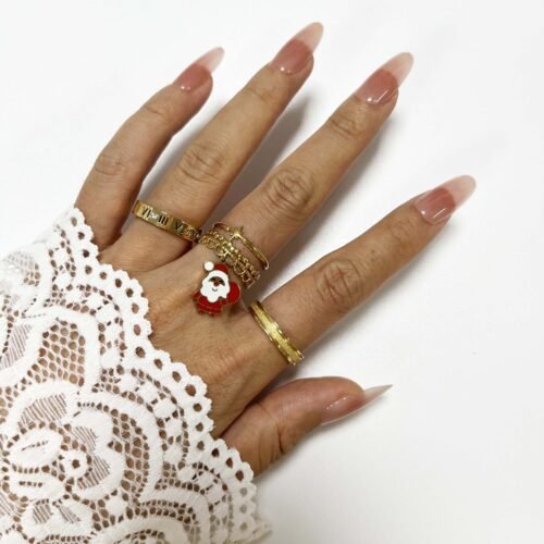 Santa’s Lace Band Ring