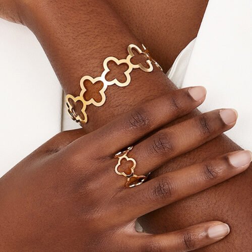Clover Chain Open Bangle Set