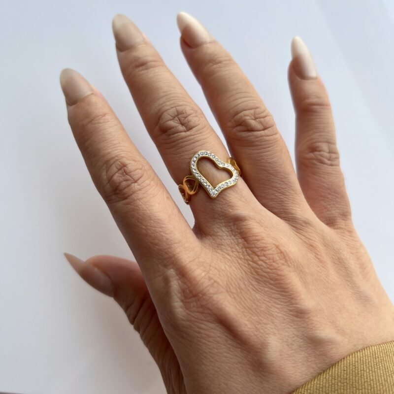 Eternal Hearts Crown Ring