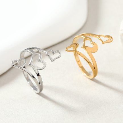 Floating Hearts Crown Ring - 画像 (4)