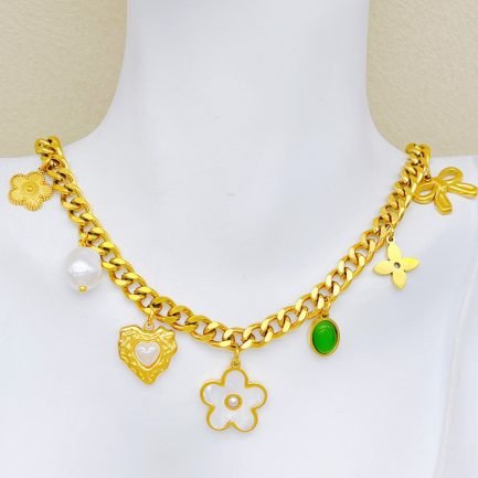 ⁦Golden Bloom Multi-charm Necklace⁩ - الصورة ⁦3⁩