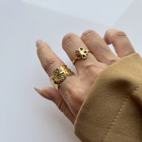 Golden Laurel Ring