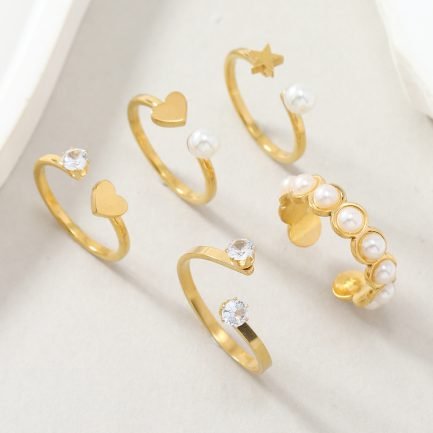 Luxurious Open Ring - Image 2