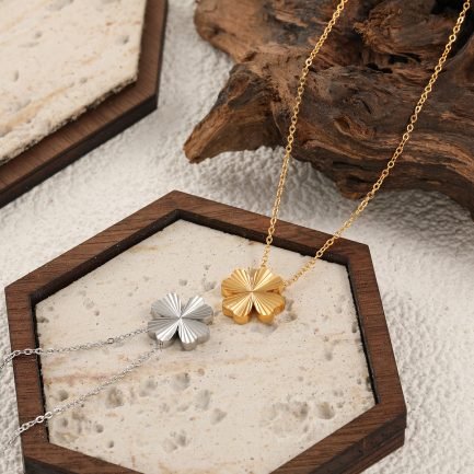 Radiant Clover Pendant Necklace - Image 3