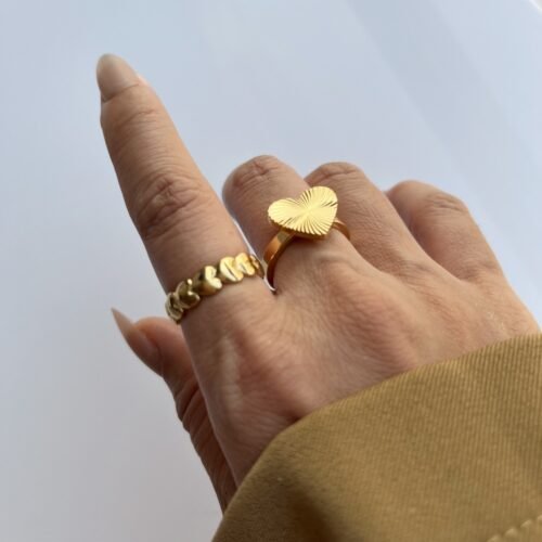 Sweetheart Chain Ring