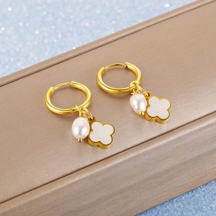 Clover Pearl Earrings - Image 2