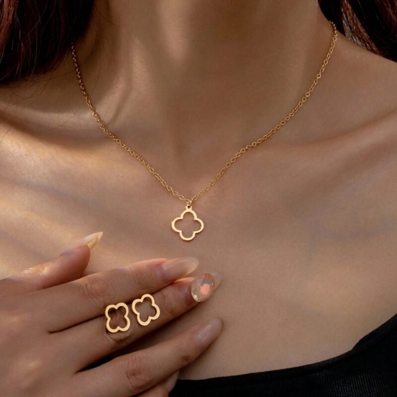 Clover Radiance Jewelry