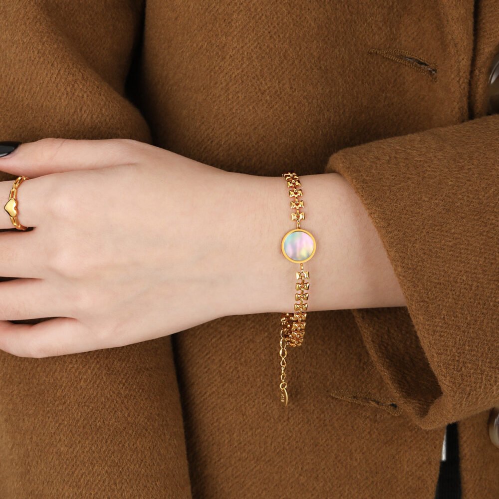 Luminous Heart Bracelet - Image 5