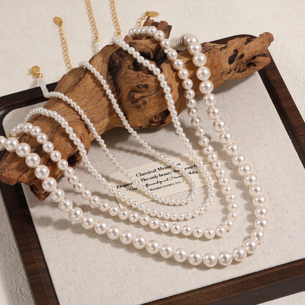 Lustrous Pearl Elegance Necklace - Image 3