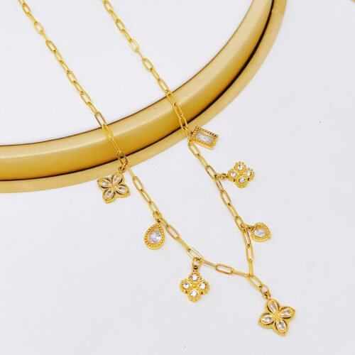 Zircon Clover Elegance Necklace