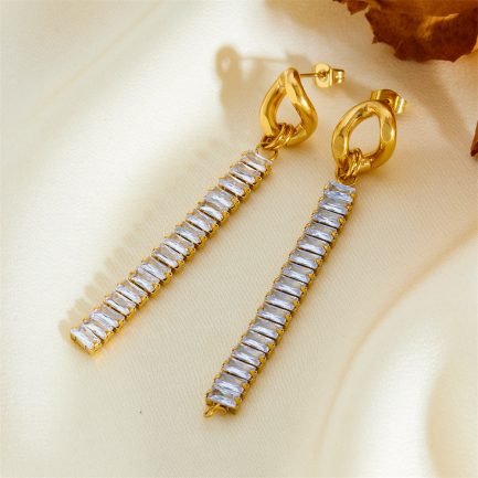 ⁦Zircon Sparkle Earrings⁩ - الصورة ⁦2⁩