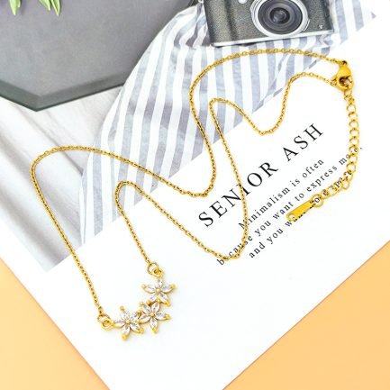Blossom Radiance Necklace – Bild 3