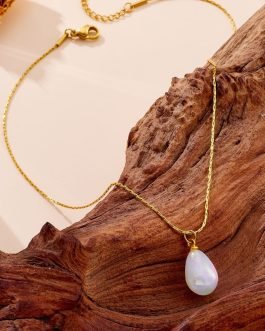 Lustre Pearl Drop Necklace