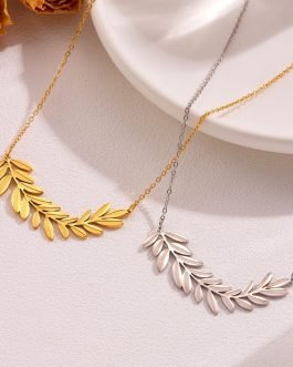 Laurel Crown Necklace