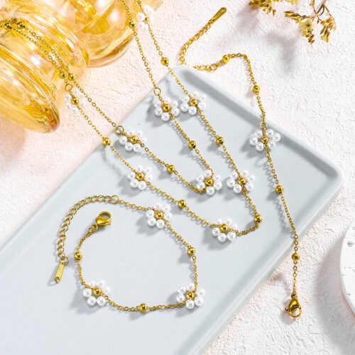 Pearlescent Blossom Jewelry Set