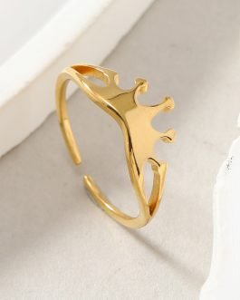 Petite Crown Ring