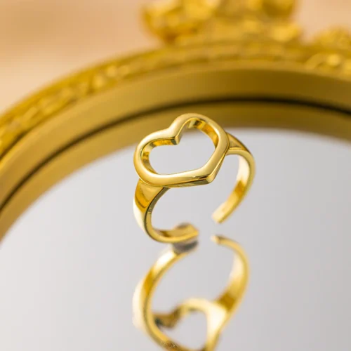 Amore Silhouette Open Ring
