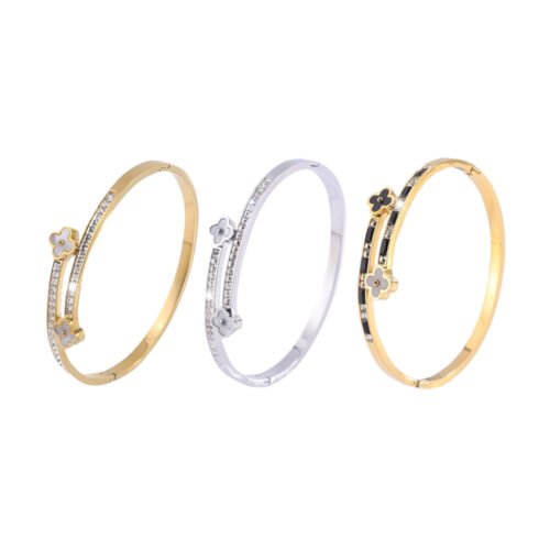 Clover Charm Bangle