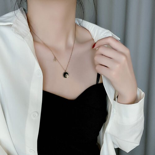Daisy Bloom Mother of Pearl Medallion Necklace