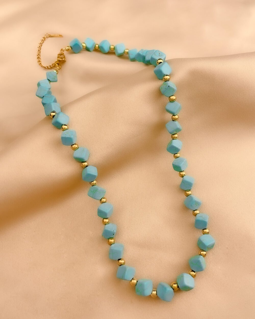 Faceted Turquoise Cube Choker - Image 4