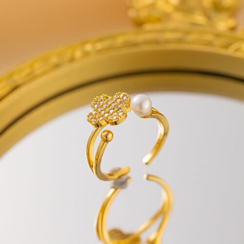 Golden Clover Pearl Cuff Ring