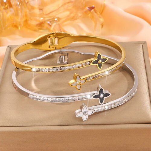 Petite Clover Bypass Bangle