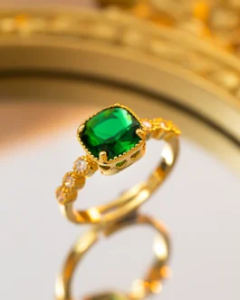 Verdant Treasure Ring