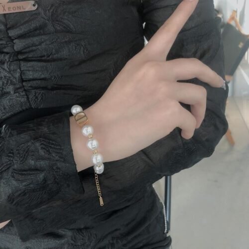 Pearlescent Insignia Bracelet
