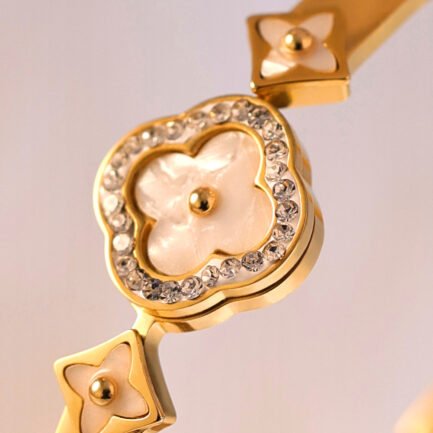 Blooming Clover Bangle - Image 2