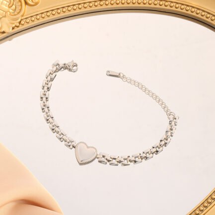 Regal Heart Statement Chain Bracelet - Image 5