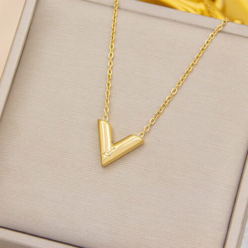 Vertex V-Pendant Necklace