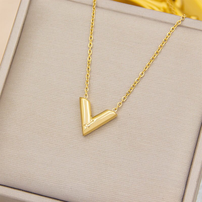 Vertex V-Pendant Necklace