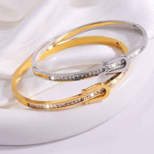 Crystal Love Belt Bangle