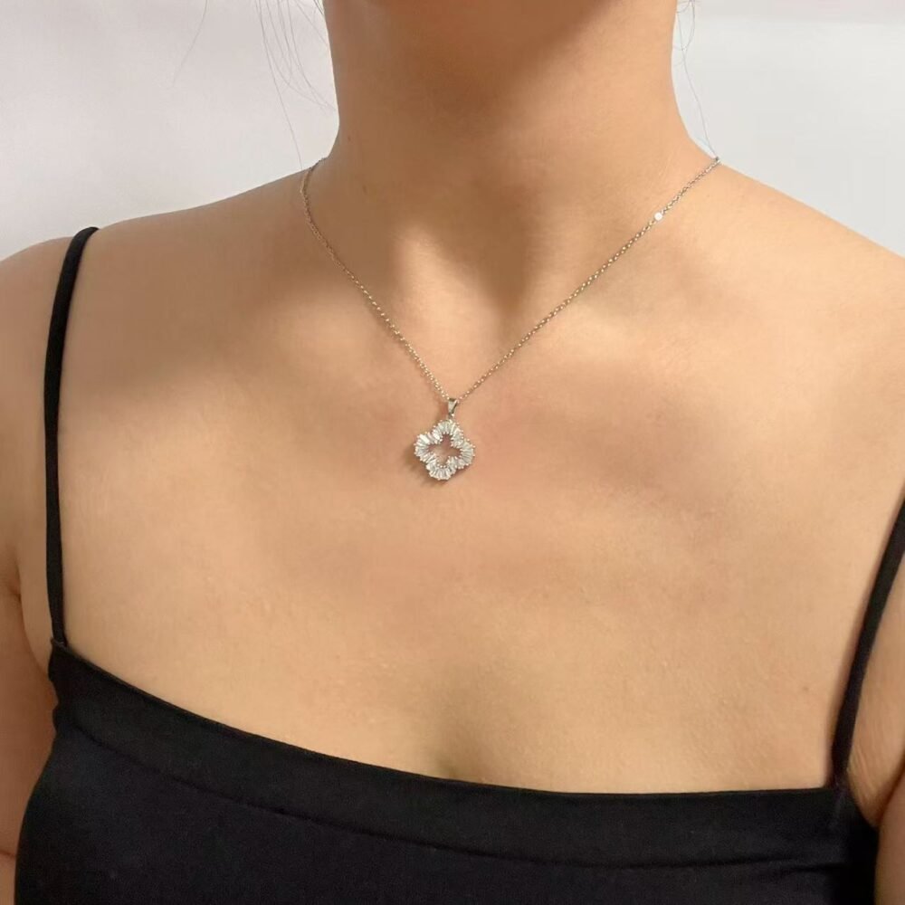 Crystal Clover Pendant Necklace - Image 3